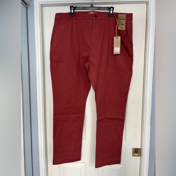 Tailor Vintage Slim Fit Chino Pants in Canyon Red Preppy Casual - Picture 3 of 10